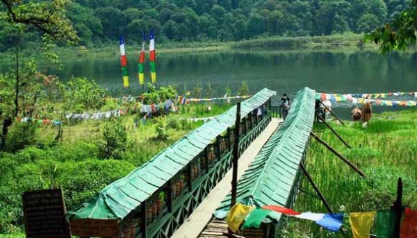 West-Sikkim-Khecheopalri-Lake-2-600x343